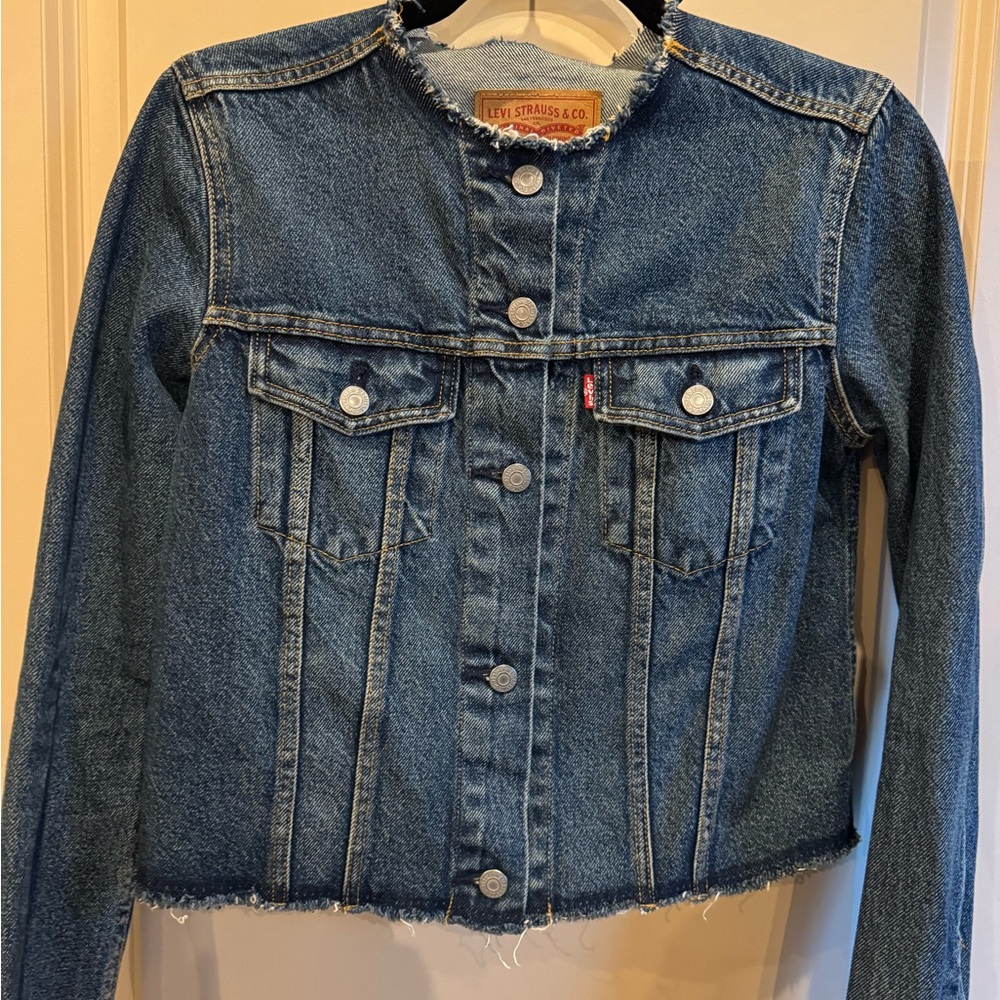 Levi's Women's Blue Trucker Altered Denim Jacket